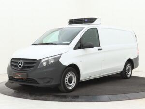 Witte Mercedes Vito showmodel