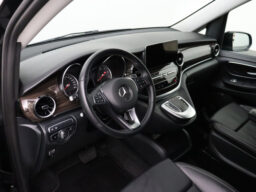 Mercedes-Benz V-Klasse 300D Avantgarde Airmatic Black Edition XL | 57.591 km | 2022 | 239 pk