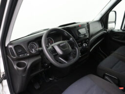 Iveco Daily 35C16 Bakwagen+Laadklep | 106.143 km | 2022 | 156 pk