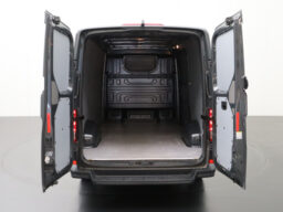 Volkswagen Crafter 2.0TDI 140PK L3H2 Highline | 125.818 km | 2021 | 140 pk