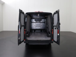 Volkswagen Crafter 2.0TDI 140PK L3H2 Highline | 77.418 km | 2021 | 140 pk